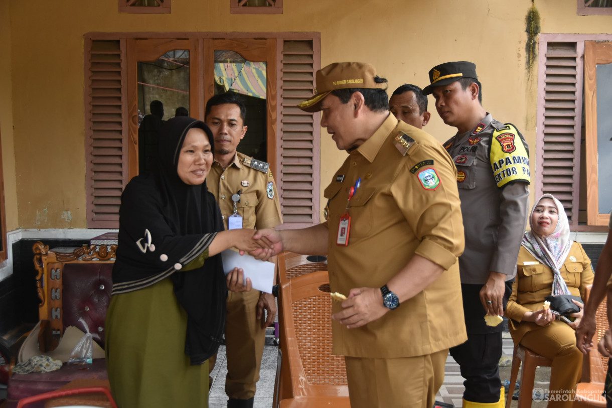 16 Januari 2024 - Meninjau Lokasi Terdampak Banjir, Pos Banjir, Dan Dapur Umum Di Kecamatan Pauh