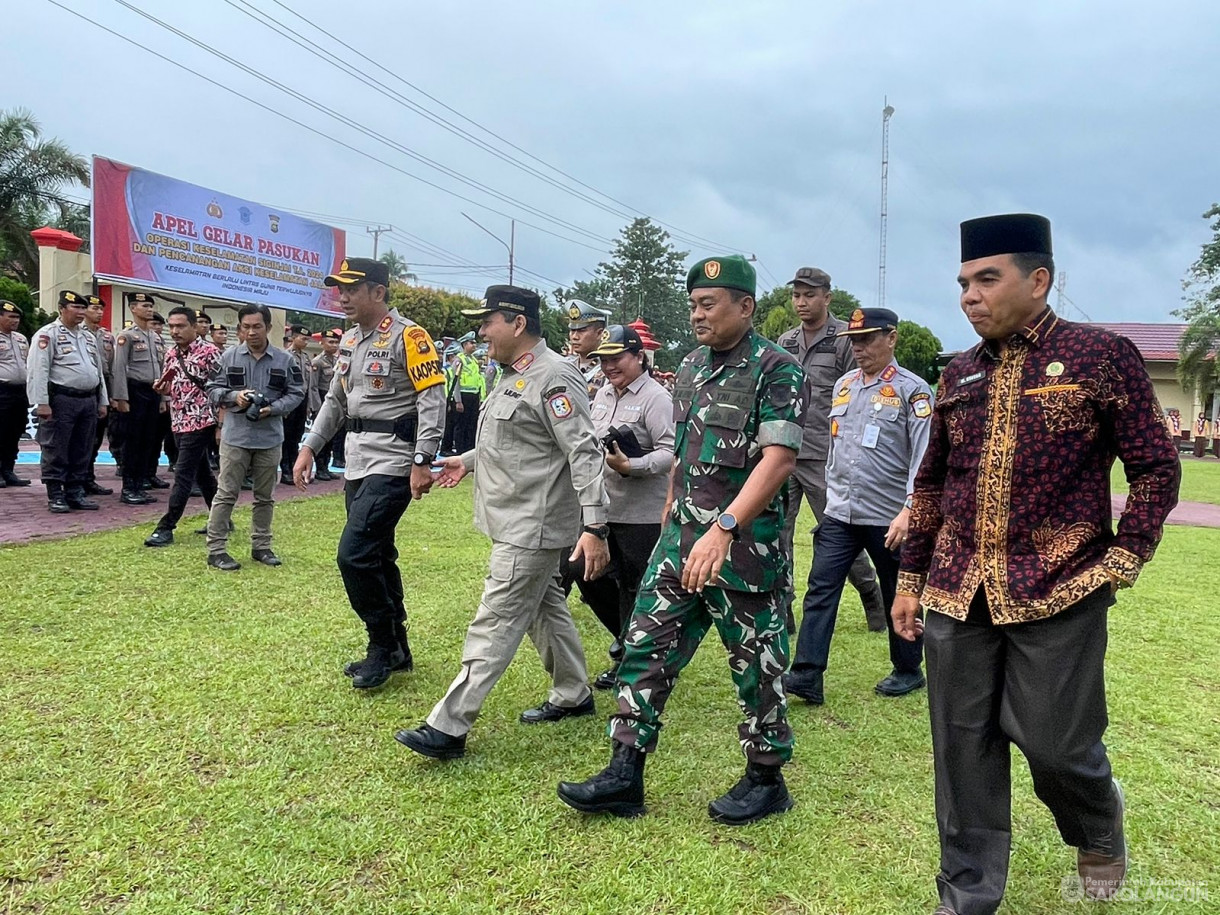 2 Maret 2024 - Apel Gelar Pasukan Operasi Keselamatan Sigitijai Ta 2024 Dan Pencananaan Aksi Keselamatan Jalan, Keselamatan Berlalu Lintas Guna Terwujudnya Indonesia Maju Di Lapangan Polres Sarolangun