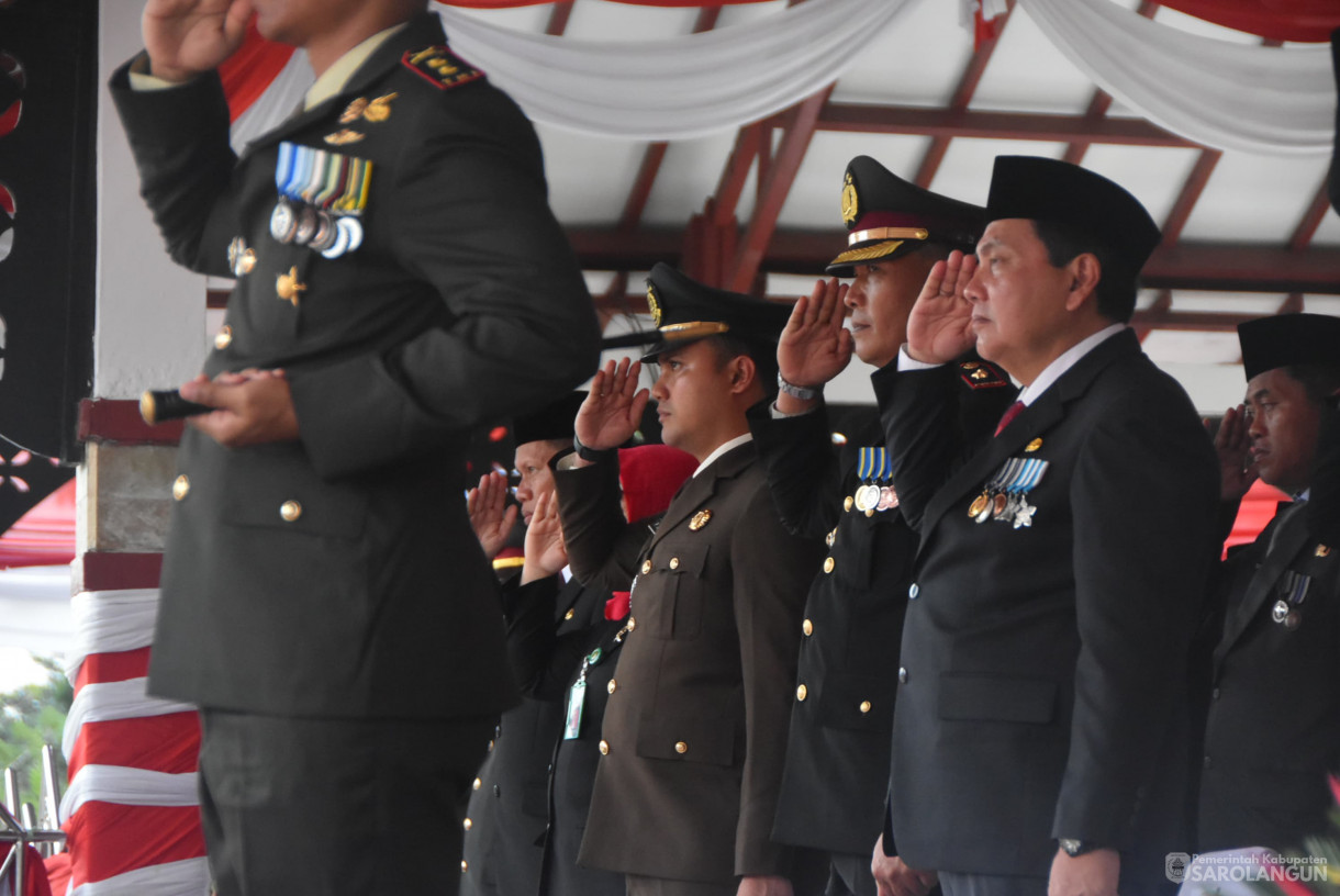 17 Agustus 2024 -&nbsp;Upacara Penurunan Bendera Merah Putih Dalam Rangka HUT RI Ke 79, Bertempat di Lapangan Gunung Kembang Sarolangun