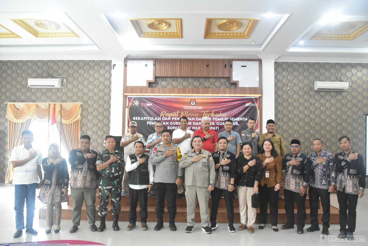 10 Agustus 2024 -&nbsp;Rapat Pleno Daftar Pemilih Sementara Pemilihan Gubernur dan Wakil Gubernur, Bupati dan Wakil Bupati, Bertempat Aula Hotel Golden Sarolangun