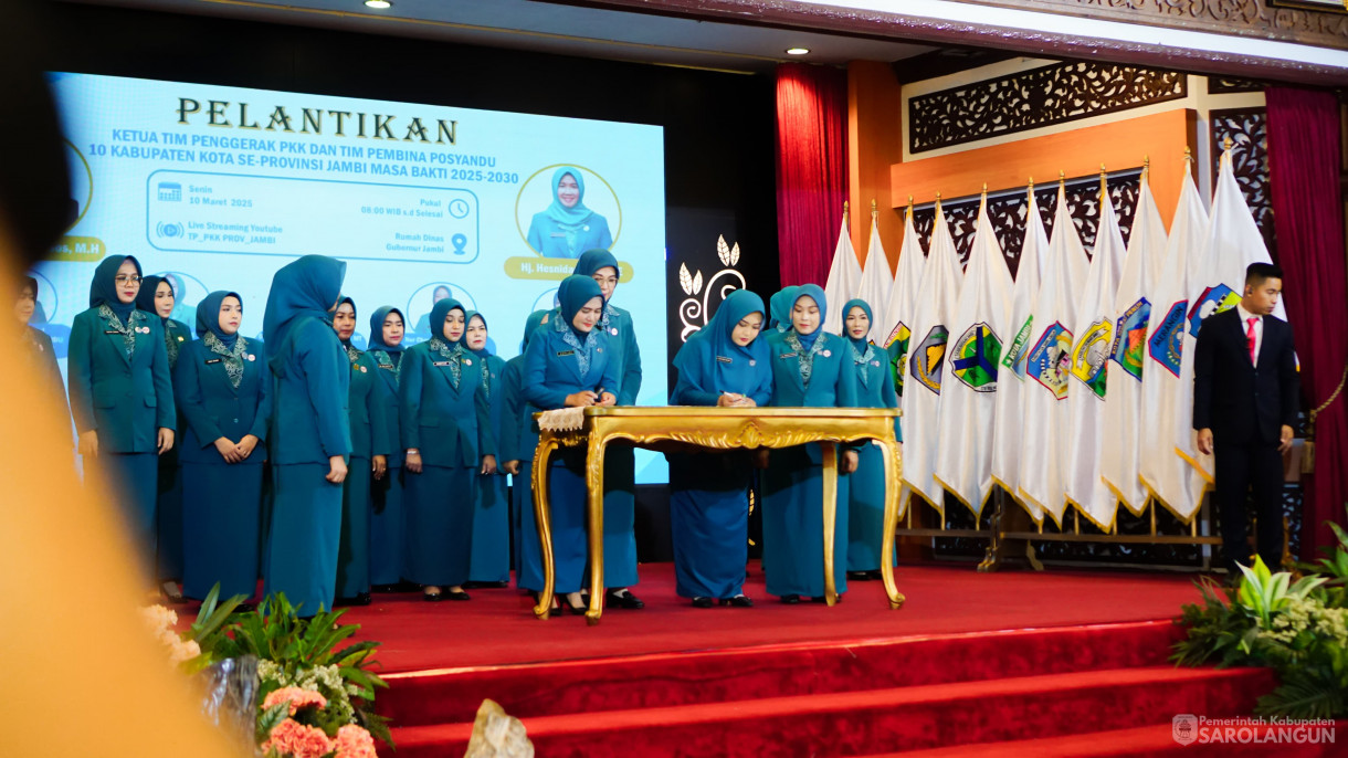 Pelantikan Ketua TP PKK, Bunda PAUD, Ketua Dekranasda Se Provinsi Jambi Bertempat di Auditorium Rumah Dinas Gubernur Jambi