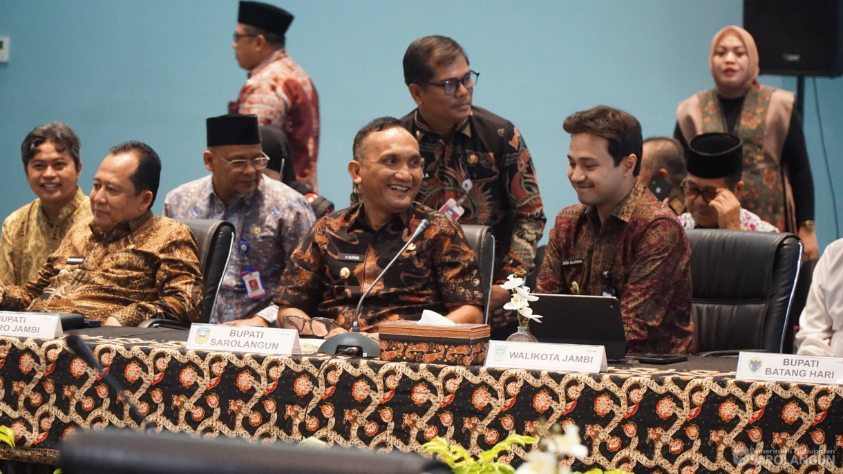 20 Februari 2026 Kegiatan Kunjungan Kerja Reses Komisi II DPR RI di Gedung Mahligai 9 Bank Jambi