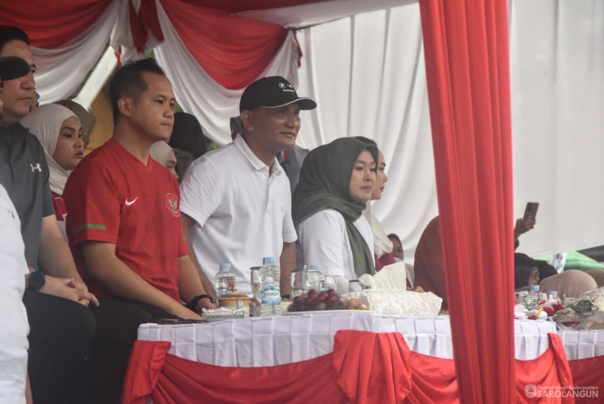 18 Agustus 2025 Pawai Pembangunan di Depan Rumah Dinas Bupati Sarolangun