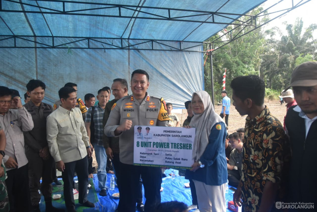 28 Agustus 2025&nbsp; &nbsp;Panen Perdana Padi Ladang Kelompok Tani Renah Mutu Desa Tanjung Kecamatan Bathin VIII