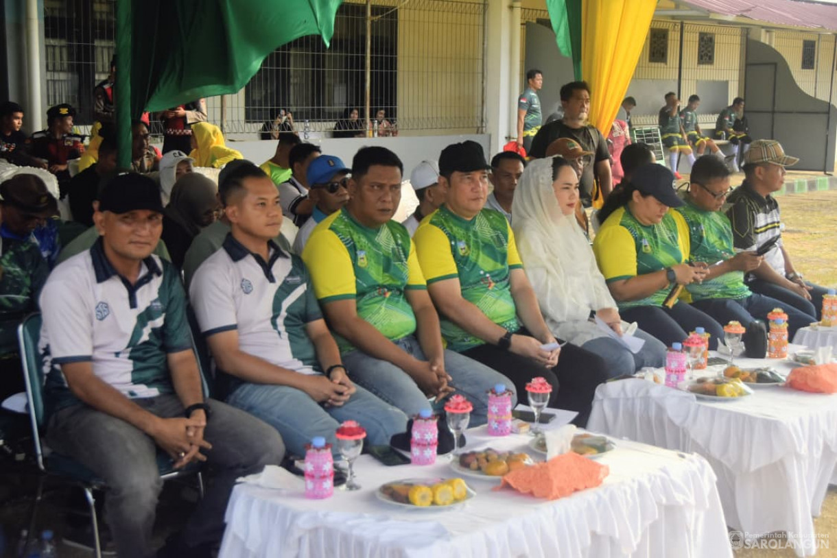 2 November 2025Pertandingan Exhibition Pembukaan Bupati Cup Sarolangun di GOR Sarolangun