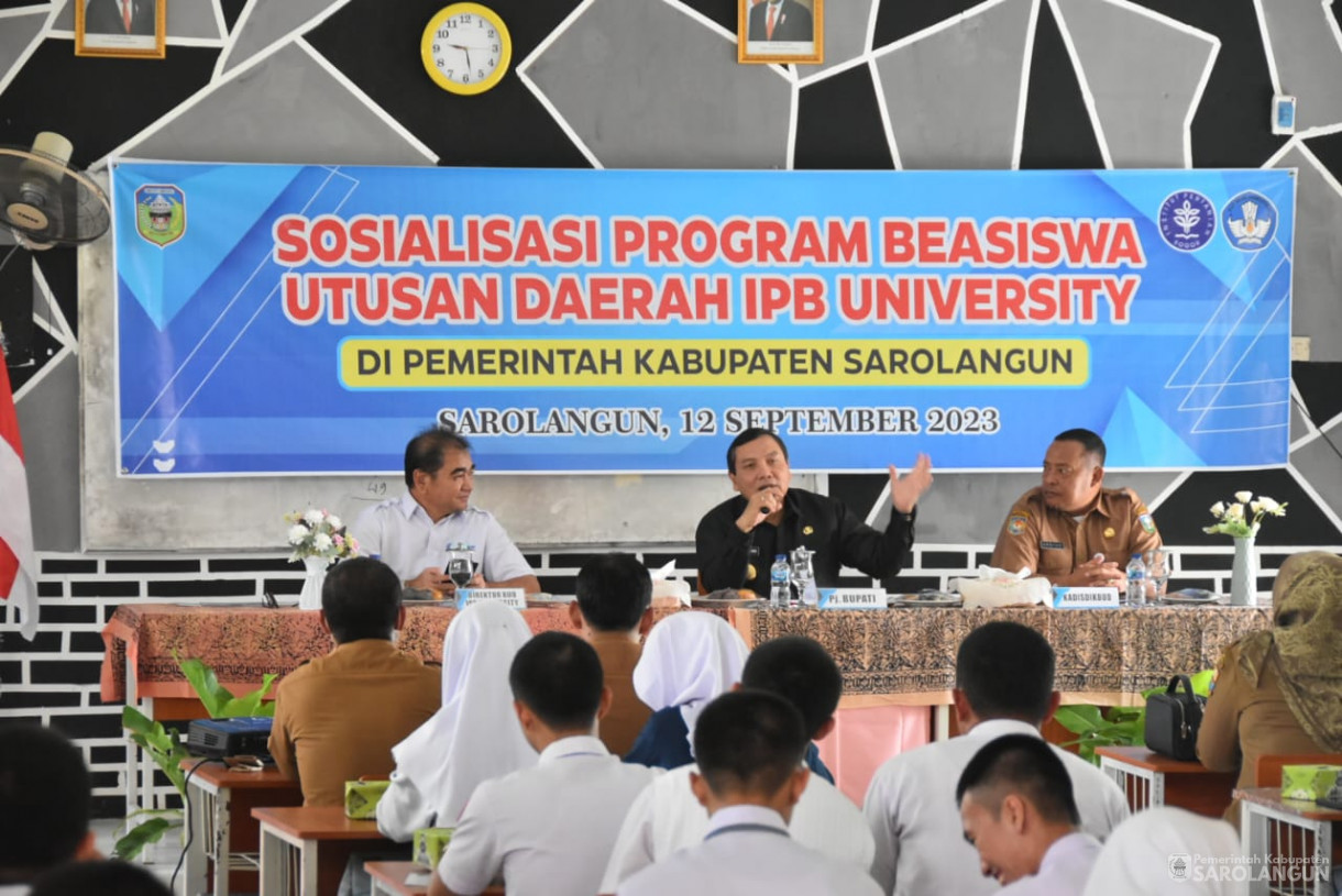 12 September 2023 - Penjabat Bupati Sarolangun Menghadiri Sosialisasi Program Beasiswa Utusan Daerah IPB University di SMAN 7 Sarolangun