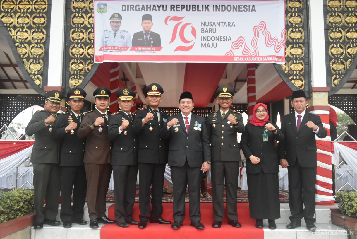17 Agustus 2024 -&nbsp;Upacara Penurunan Bendera Merah Putih Dalam Rangka HUT RI Ke 79, Bertempat di Lapangan Gunung Kembang Sarolangun