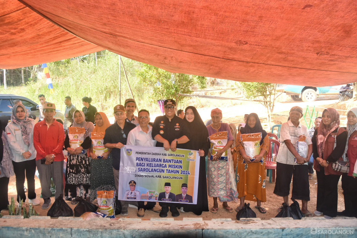 27 Oktober 2024 -&nbsp;Kunjungan Kerja Sekaligus Penyerahan Bantuan, Bertempat di Desa Taman Bandung Kecamatan Pauh