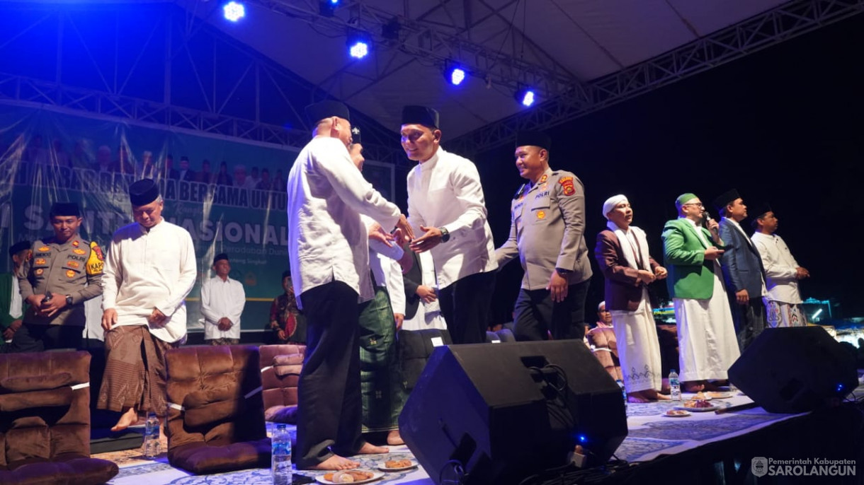 21 Oktober 2025&nbsp; Istighosah dan Tabligh Akbar Dalam Rangka Peringatan Hari Santri Nasional Tahun 2025