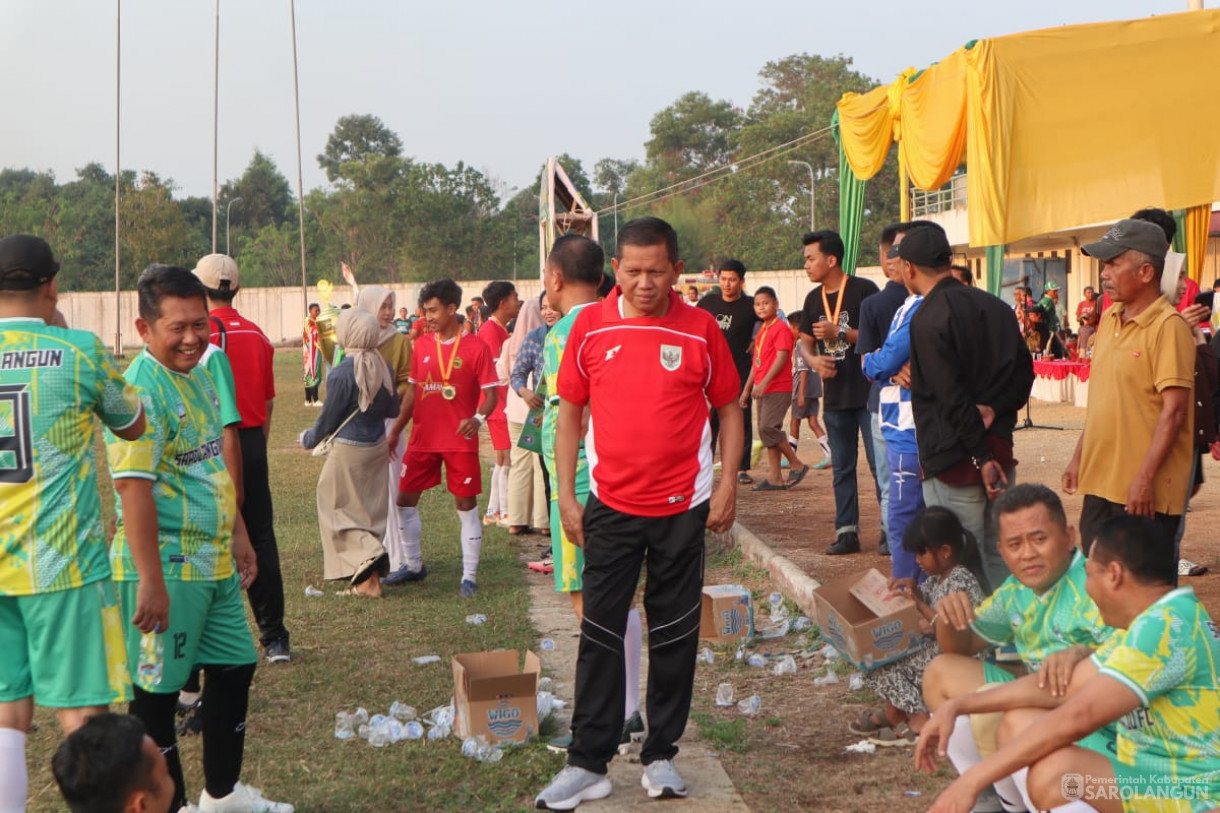 8 Agustus 2025&nbsp; Pertandingan Sepakbola Antara Pemerintah Kabupaten Sarolangun dengan Pemerintah Kabupaten Batanghari Sekaligus Pertandingan Final Liga Askab di Lapangan GOR Sarolangun