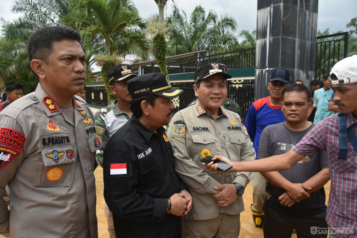 13 Januari 2024 - Meninjau Lokasi Terdampak Banjir Dan Proses Evakuasi Di Desa Lidung