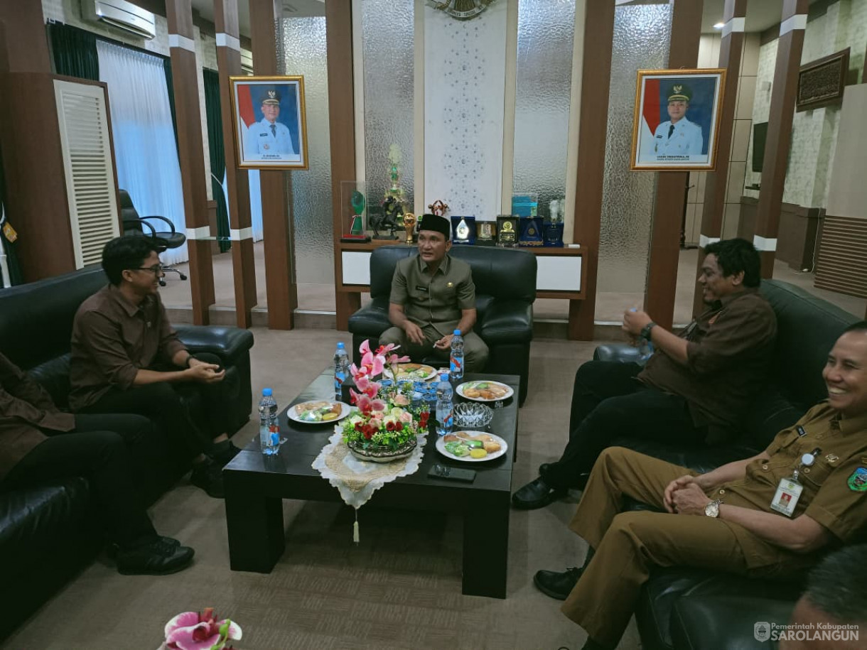 Selasa 4 November 2025