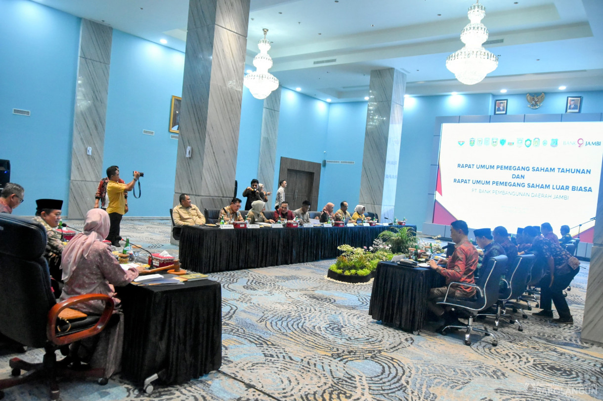 2 Februari 2024 - Rapat Umum Pemegang Saham Di Mahligai Bank 9 Jambi