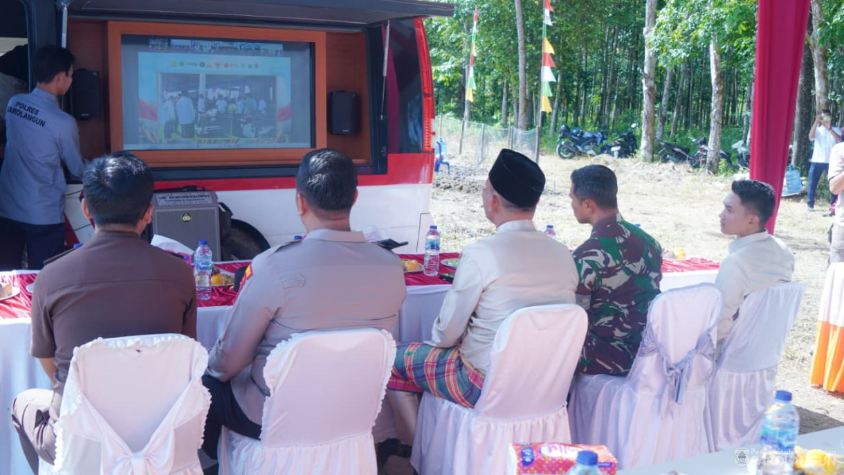 8 Oktober 2025 Bupati Sarolangun bersama Forkopimda Sarolangun Lakukan Penanaman Jagung Serentak Kuartal IV