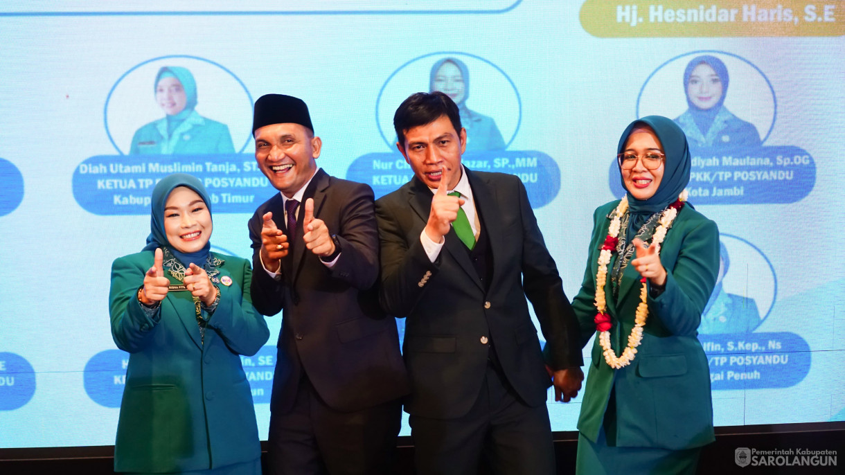 Pelantikan Ketua TP PKK, Bunda PAUD, Ketua Dekranasda Se Provinsi Jambi Bertempat di Auditorium Rumah Dinas Gubernur Jambi