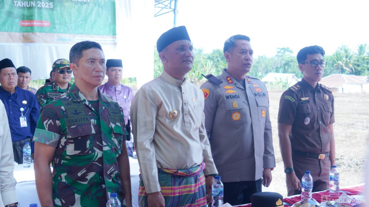 8 Oktober 2025 Bupati Sarolangun bersama Forkopimda Sarolangun Lakukan Penanaman Jagung Serentak Kuartal IV
