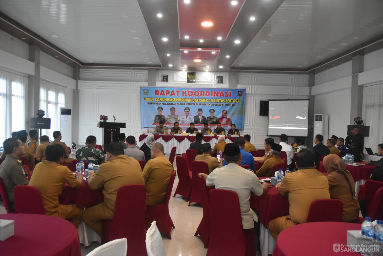 30 Juli 2024 - Rapat Koordinasi Forkopimda Dan Lintas Sektoral Pemantapan Pelaksanaan Pilkada Serentak, Bertempat di Ballroom Hotel Nafiti Sarolangun
