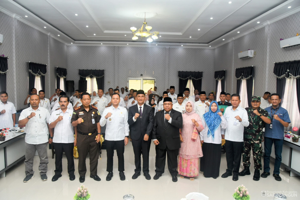 7 Mei 2025 -&nbsp;Pelantikan Direksi Perumda Air Minum Tirta Sako Batuah Kabupaten Sarolangun
