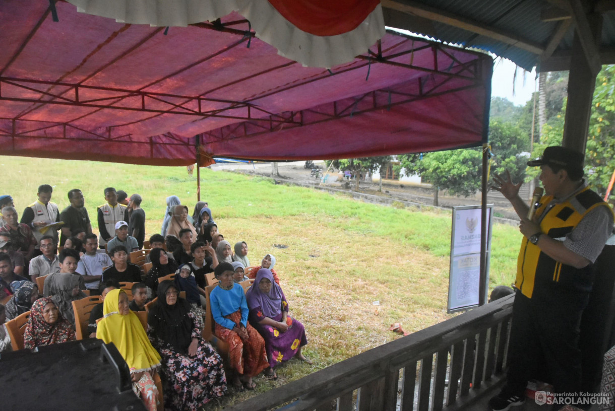 9 Agustus 2024 -&nbsp;Penyerahan Bantuan Kepada Mustahiq Warga Desa Pulau Buayo Program Baznas Sarolangun Sekaligus Pembukaan Turnamen Bola Voli Putri Dalam Rangka Menyambut Hari Kemerdekaan Indonesia, Bertempat di Desa Pulau Buayo kecamatan Bathin VII
