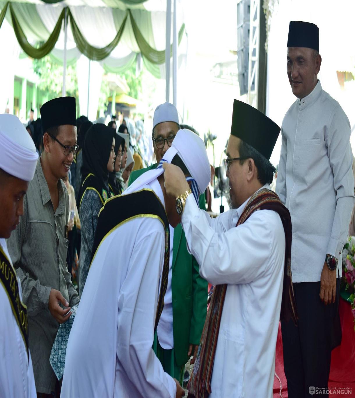 20 Mei 2026 Pengajian Akbar dalam rangka Wisuda Khotmil Quran ke 26, Tasyakuran Kelulusan Siswa Siswi SMP, SMA, MA Tahun Ajaran 2025 2026 dan Harlah Pondok Pesantren Nurul Jadid Singkut ke 25.
