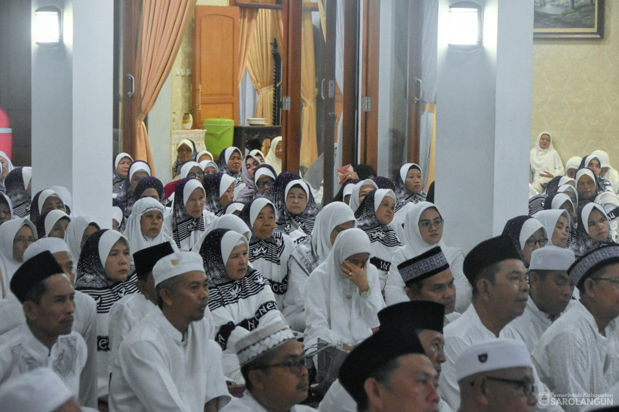 29 Mei 2024 - Walimatussafar Lil Hajj Dan Pelepasan Jamaah Calon Haji Kabupaten Sarolangun Tahun 2024 Di Rumah Dinas Bupati Sarolangun