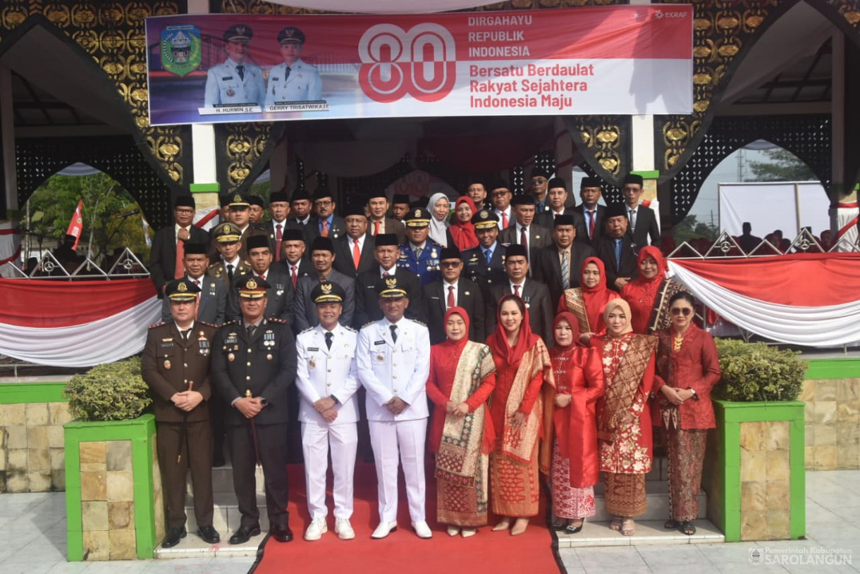 17 Agustus 2025&nbsp; Upacara Peringatan HUT RI ke 80 di Lapangan Gunung Kembang