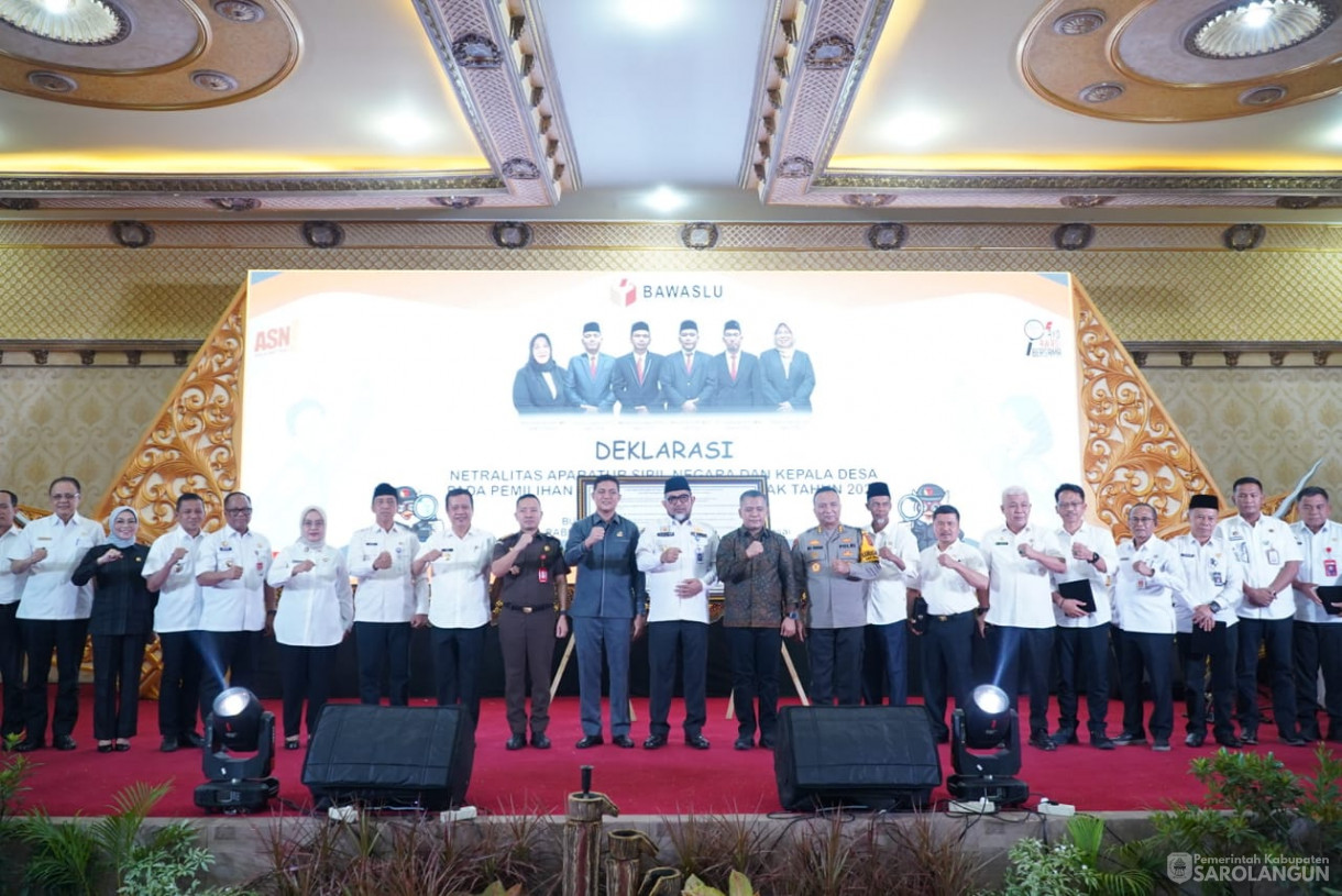 23 Oktober 2024 -&nbsp;Deklarasi Netralitas ASN Dan Kepala Desa Pada Pemilihan Kepala Daerah Serentak Tahun 2024 di Provinsi Jambi, Bertempat di Bumi Pasundan Convention Centre Kota Jambi