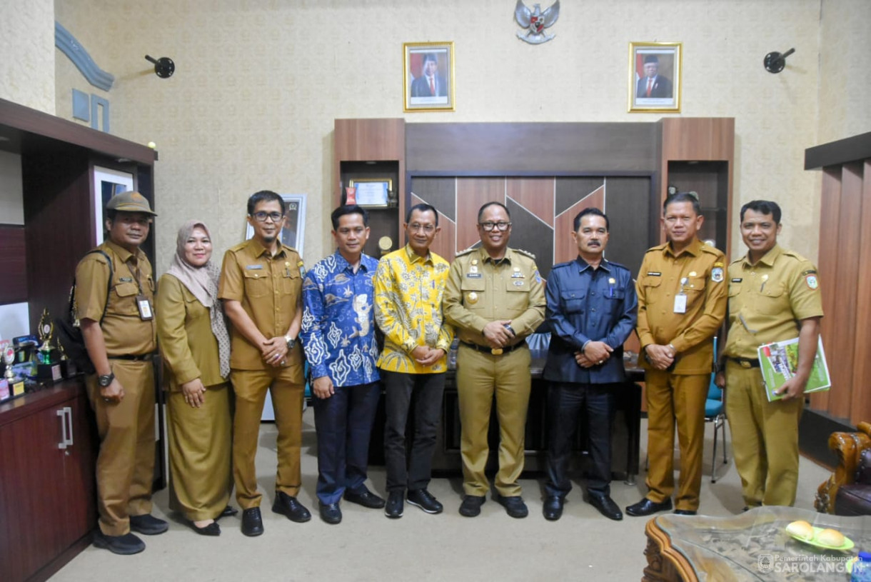 23 September 2024 -&nbsp;Silaturahmi Dengan Ketua dan Wakil Ketua DPRD Kabupaten Sarolangun, Bertempat di Kantor DPRD&nbsp; Sarolangun