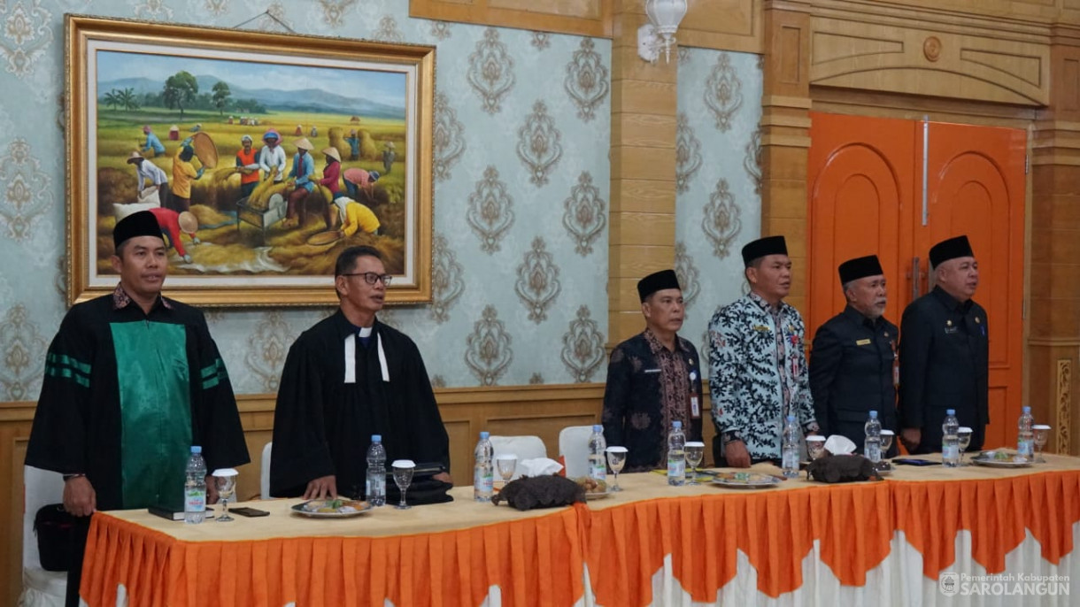 27 Juni 2024 -&nbsp;Pelantikan dan Pengambilan Sumpah Janji Jabatan Pejabat Pimpinan Tinggi Pratama, Administrator dan Pengawas di Lingkungan Pemerintah Kabupaten Sarolangun