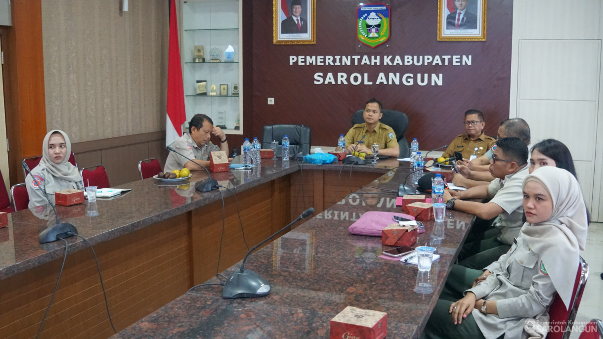 28 Juli 2025 -&nbsp;Zoom Meeting Monitoring Situasi Terkini Penanganan Karhutla Tahun 2025 di Ruang Pola Kerja Kantor Bupati Sarolangun