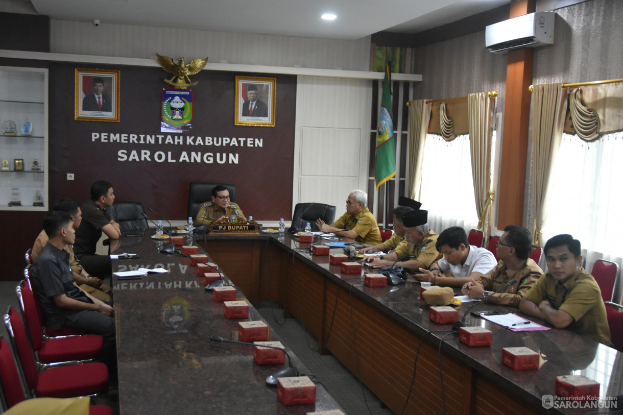 11 Desember 2023 - Rapat TPID Via Zoom Meeting Di Ruang Pola Kantor Bupati Sarolangun