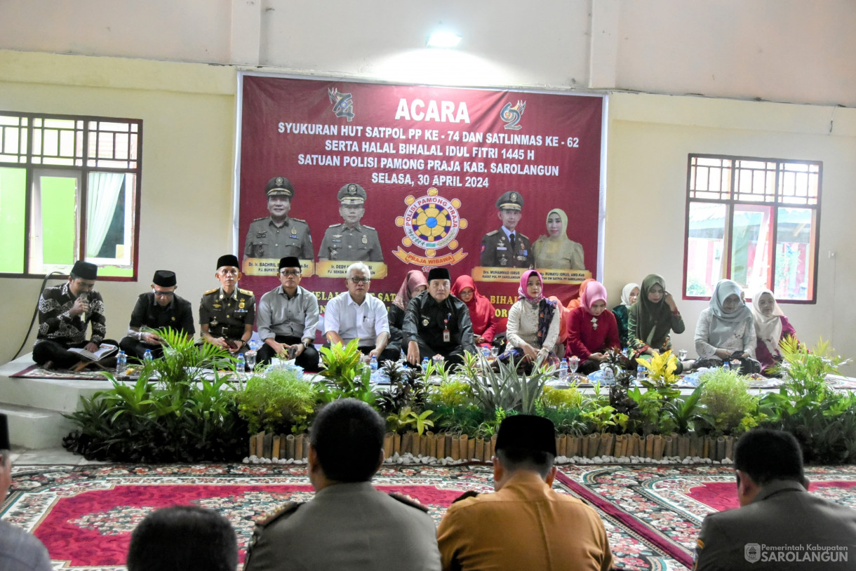 30 April 2024 - Syukuran HUT Satpol PP Ke 74 Dan Satlinmas Ke 62 Serta Halal Bihalal Idul Fitri 1445 H Di Kantor Satpol PP Sarolangun