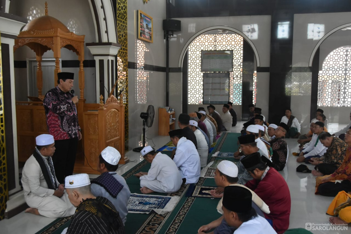 19 Oktober 2023 - Penjabat Bupati Sarolangun Melaksanakan Jumling di Masjid Baiturrahmah Desa Pasar Singkut