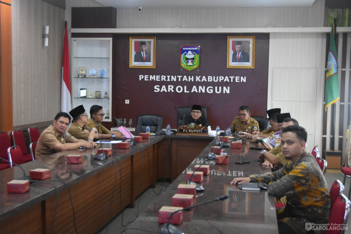 11 Juni 2024 -&nbsp;Rapat TPID Bersama Gubernur Jambi Via Zoom Meeting&nbsp; Di Ruang Pola Utama Kantor Bupati Sarolangun