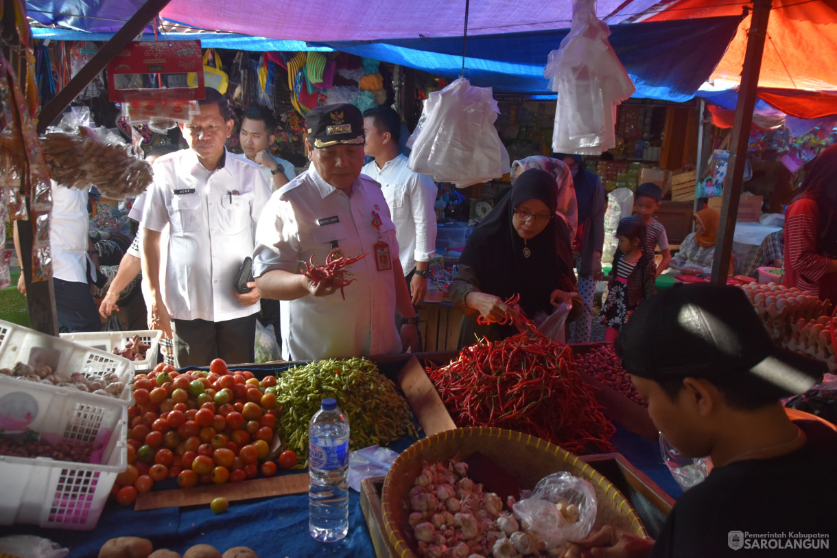 13 Desember 2023 - Sidak Pasar Menjelang Nataru Di Pasar Atas Sarolangun