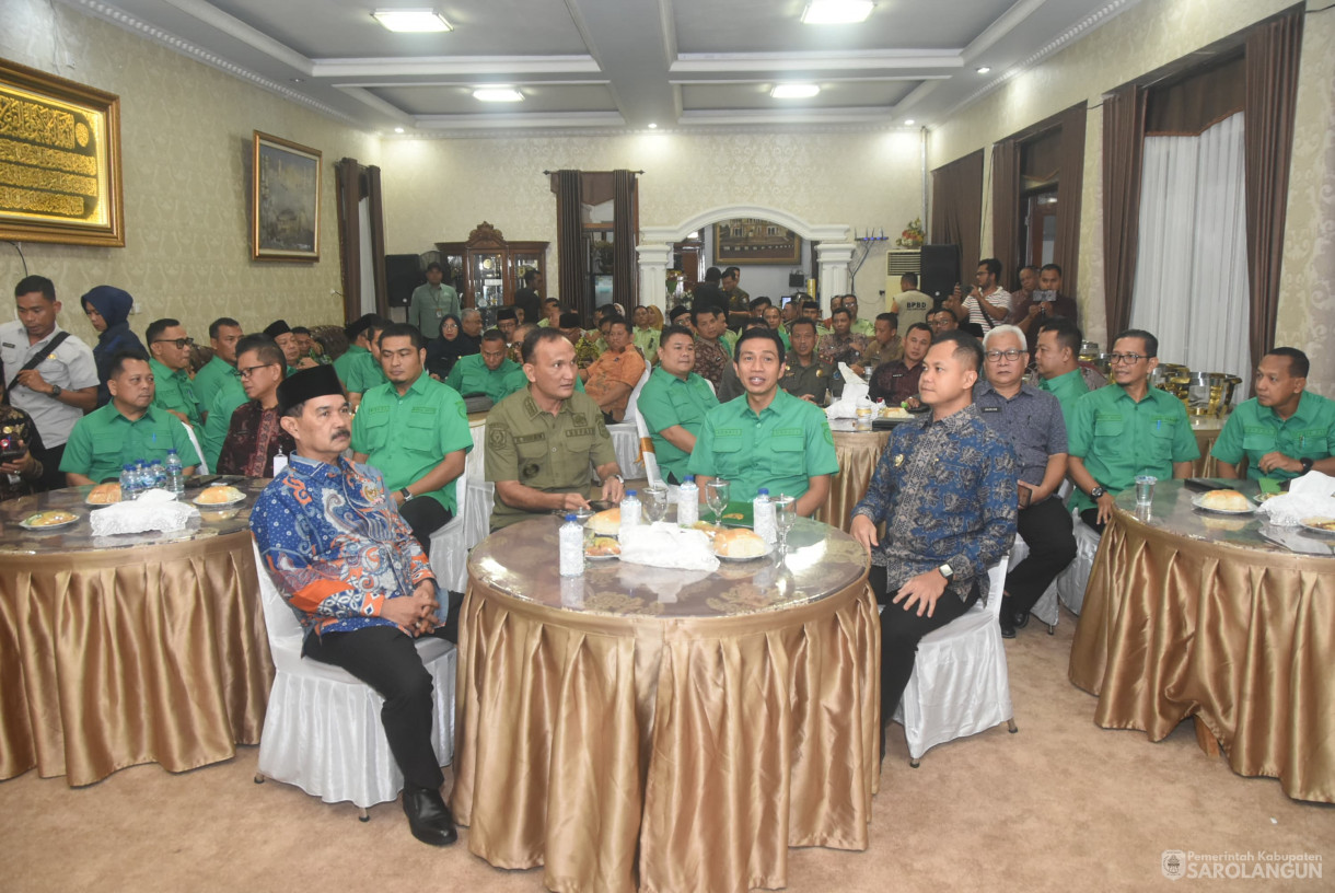 8 Agustu 2025 - Penandatanganan Kerjasama Antara Pemerintah Kabupaten Sarolangun dengan Pemerintah Kabupaten Batanghari di Rumah Dinas Bupati Sarolangun