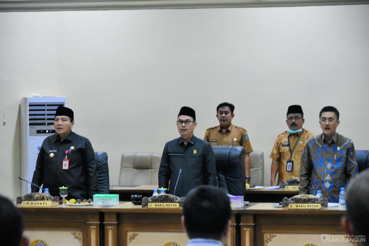 5 Desember 2023 - Rapat Paripurna Tingkat 2 Laporan Banggar Dan Penandatanganan Persetujuan Bersama Terhadap Rancangan Peraturan Daerah APBD Kabupaten Sarolangun Tahun Anggaran 2024