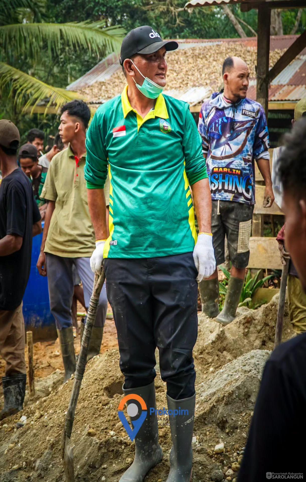 26 Agustus 2026 Gotong Royong Membangun Jalan Sepintun di Dusun Trans 3&nbsp; Bersama Bupati Sarolangun dan Masyarakat Dusun Trans 3 Desa Sepintun Kecamatan Pauh