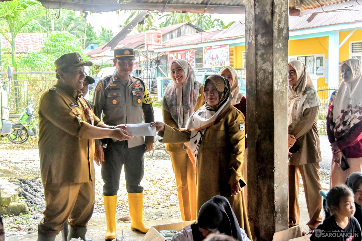 16 Januari 2024 - Meninjau Lokasi Terdampak Banjir, Pos Banjir, Dan Dapur Umum Di Kecamatan Pauh