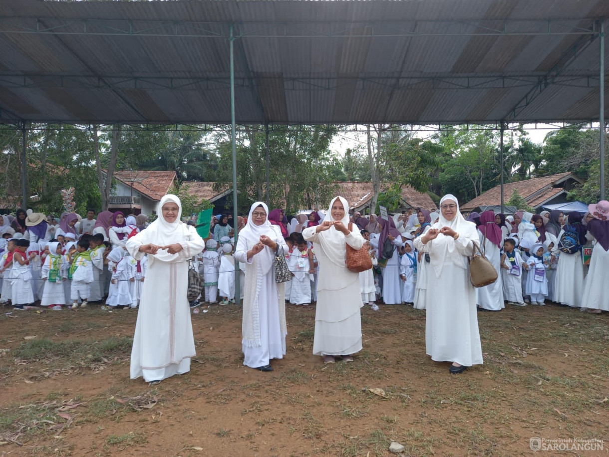 Rabu,25 Oktober 2023, Ibu Penjabat Bupati Sarolangun selaku Bunda PAUD Kab.Sarolangun di wakilkan oleh Ketua Pokja Bunda PAUD melaksanakan kegiatan Simulasi Manasik Haji Anak Usia Dini yang diadakan oleh PKG&nbsp; PAUD Se Kecamatan Pelawan Di desa Pema