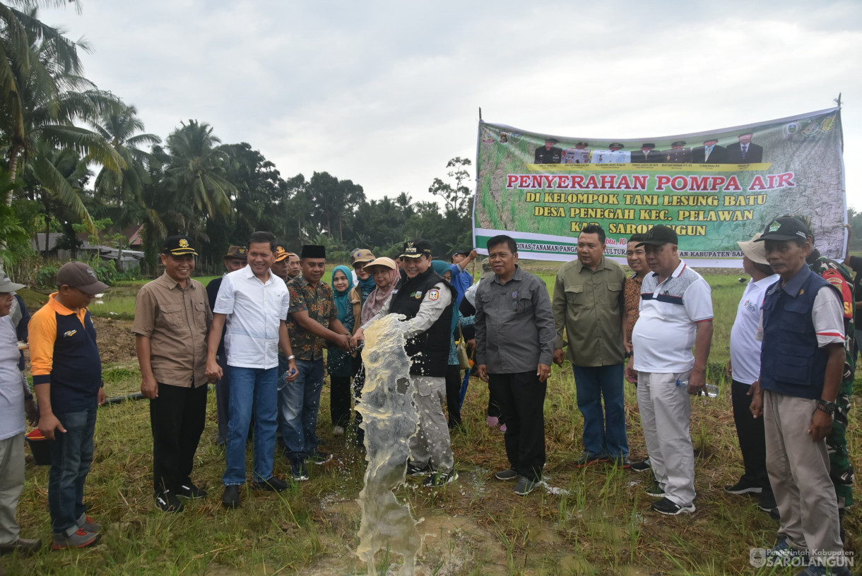 10 Agustus 2024 -&nbsp;Penyerahan Pompa Air di Kelompok Tani Lesung Batu, Bertempat di Desa Panegah Kecamatan Pelawan