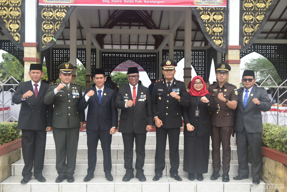 10 November 2024 -&nbsp;Upacara Peringatan Hari Pahlawan Nasional Ke 79, Bertempat di Lapangan Gunung Kembang Sarolangun