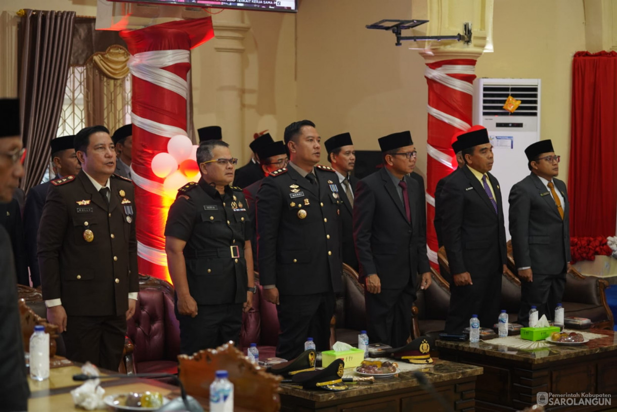 15 Agustus 2025 -&nbsp;Mendengarkan dan Menyaksikan Sidang Tahunan MPR RI Dan Pidato Kenegaraan Presidan RI Dalam Rangka HUT KE 80 Kemerdekaan RI Dalam Sidang Bersama DPR DPD RI
