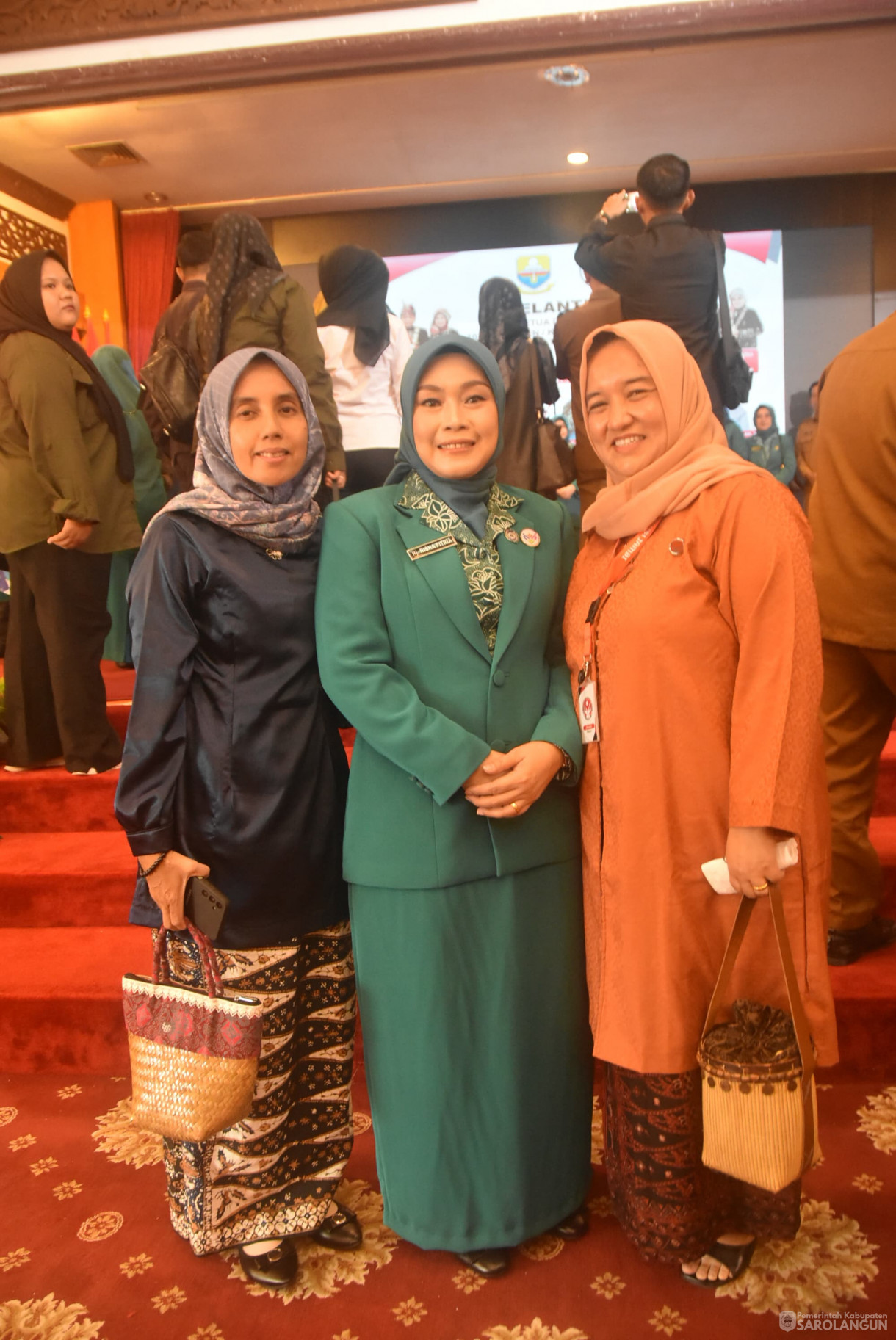 10 Maret 2025 - Pelantikan Ketua TP PKK, Bunda PAUD, Ketua Dekranasda Se Provinsi Jambi Bertempat di Auditorium Rumah Dinas Gubernur Jambi