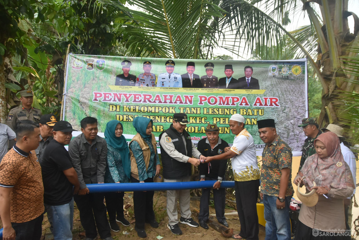 10 Agustus 2024 -&nbsp;Penyerahan Pompa Air di Kelompok Tani Lesung Batu, Bertempat di Desa Panegah Kecamatan Pelawan