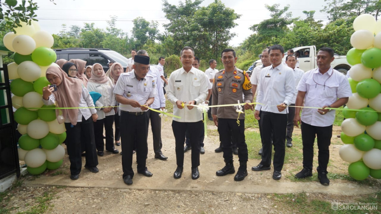 5 November 2025 Penyerahan Sembako Penanggulangan Inflasi dan Kemiskinan Ekstrin