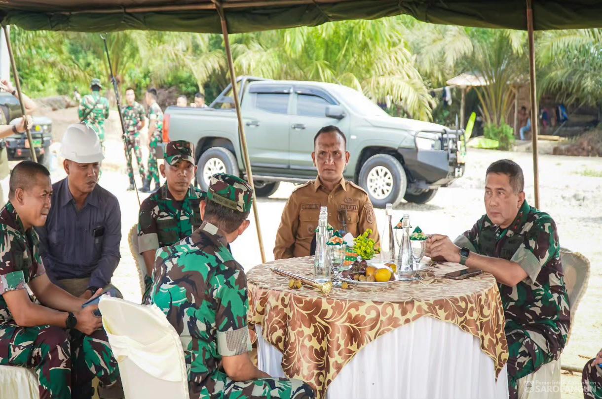 27 Juli 2026 Peninjauan Pembangunan Konstruksi Fasilitas dan Infrastruktur Yonif TP 896 Serumpun Pseko