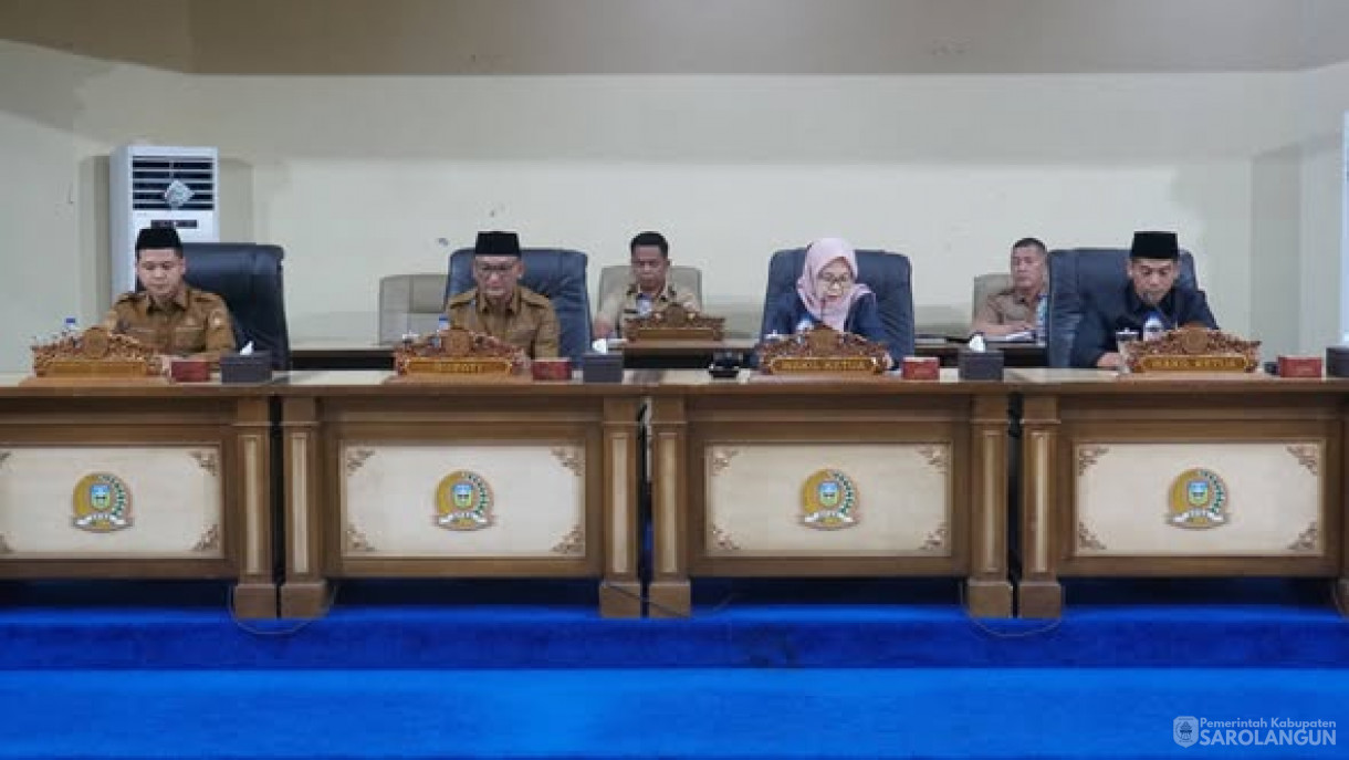 13 April 2026 Rapat Paripurna DPRD Tingkat I Tahap 2 Dalam Rangka Penyampaian Pandangan Umum Fraksi Fraksi DPRD terhadap Laporan Keterangan Pertanggungjawaban Bupati Sarolangun Tahun 2025
