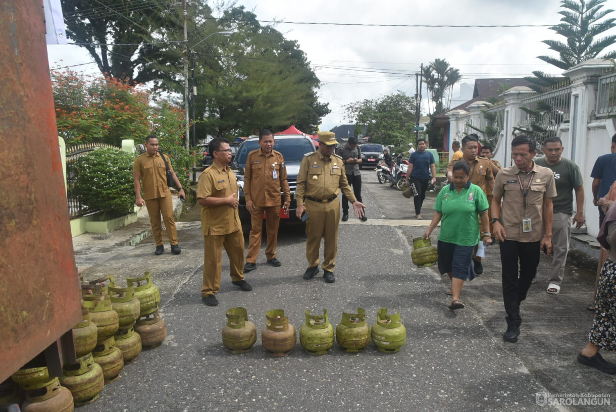 24 Desember 2024 - Operasi Pasar Murah Elpiji 3KG Bertempat di Laman Basamo Sarolangun