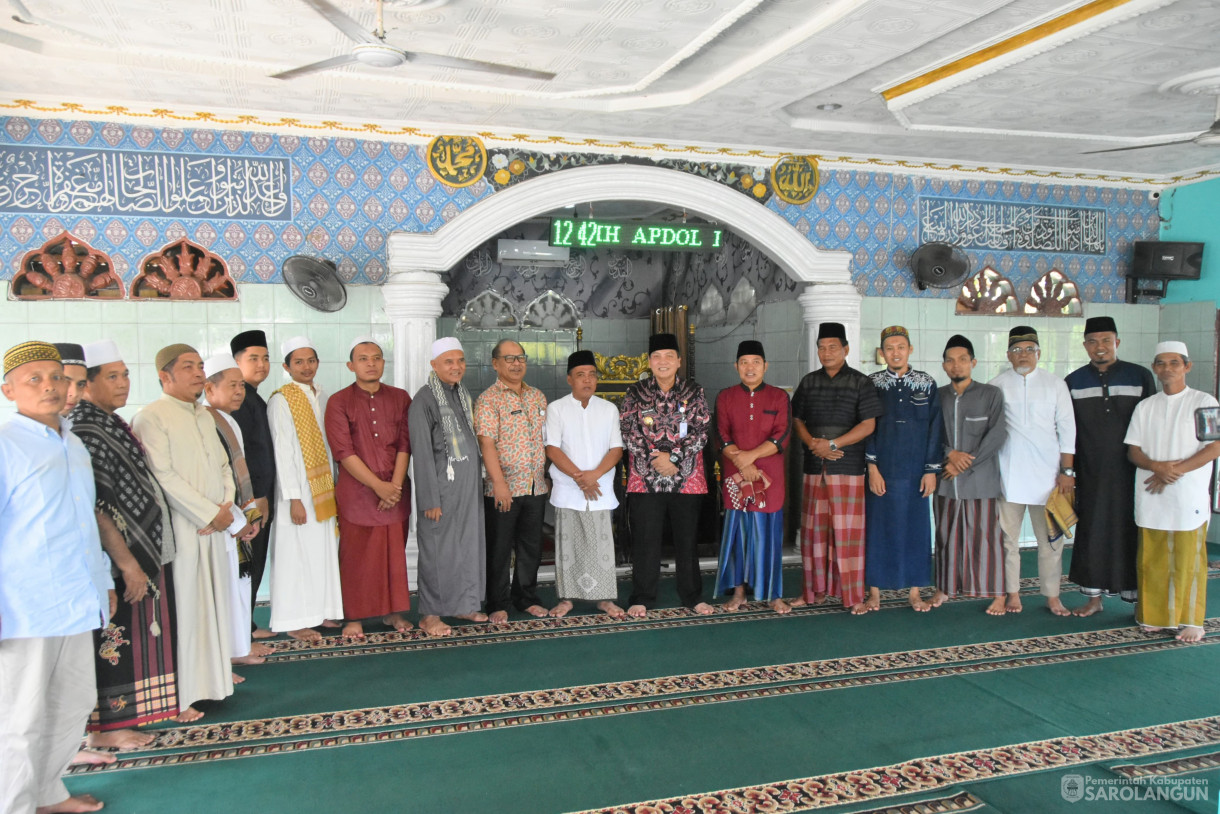 3 November 2023 - Penjabat Bupati Sarolangun Melaksanakan Jumling Di Masjid Darussalam Sarolangun